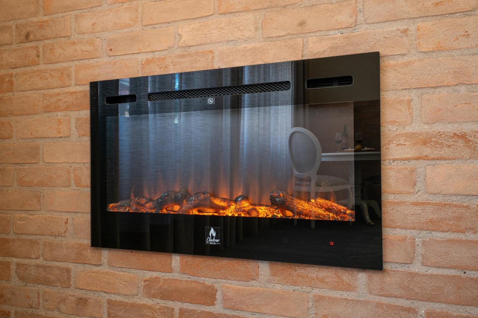 Pousada Luis XV Campos do Jordão المظهر الخارجي الصورة A wall mounted electric fireplace